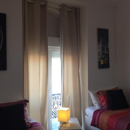 现代孔德巴朗斯斯公寓 Lisboa 客房 照片