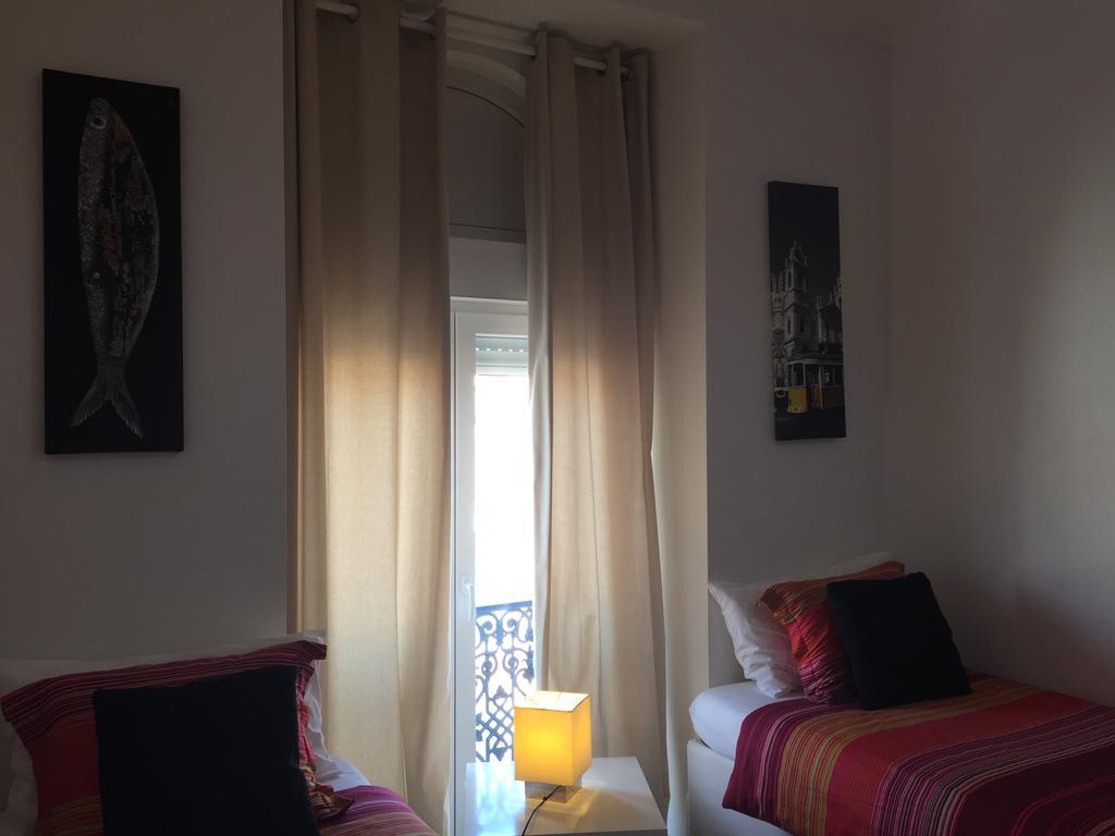 现代孔德巴朗斯斯公寓 Lisboa 客房 照片